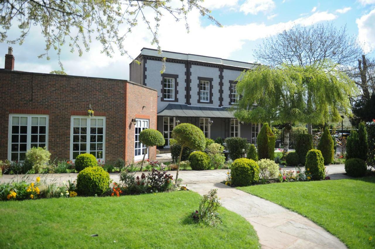 Hall Hotel Rossett