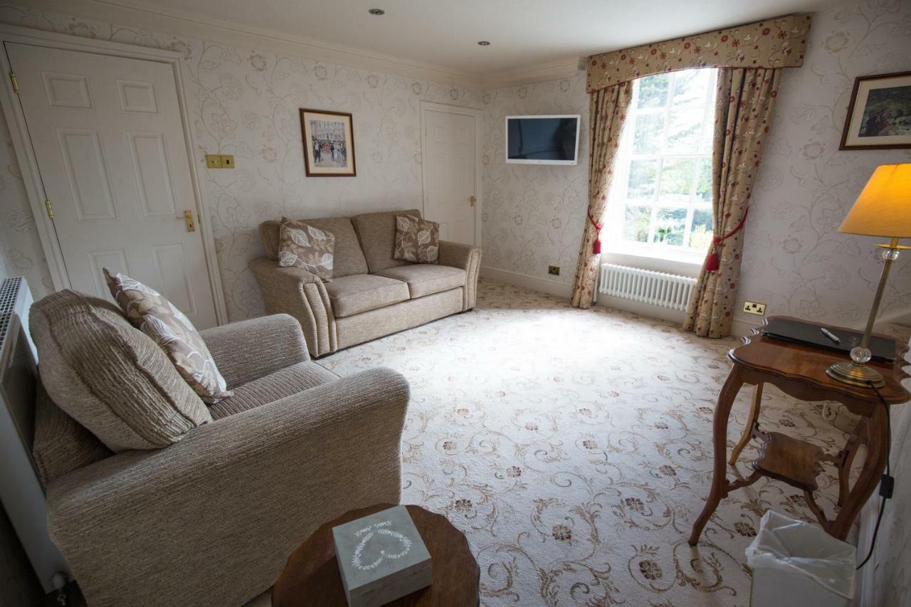 Hall Hotel 4*