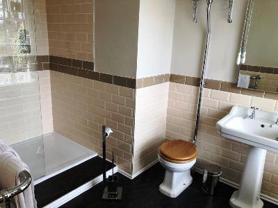 Hall Hotel 4*